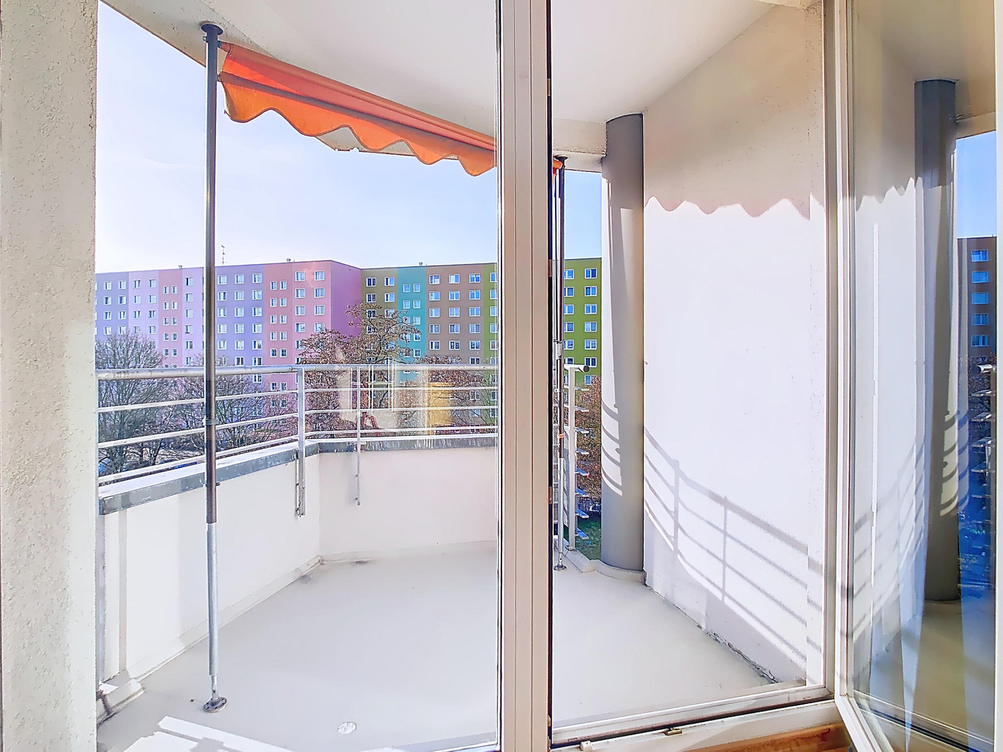 Schnäppchen! Superhelle Wohnung mit großem Balkon, EBK und Aussicht - Sofortbezug – 13088 Berlin(Weißensee) – Vorschaubild 4