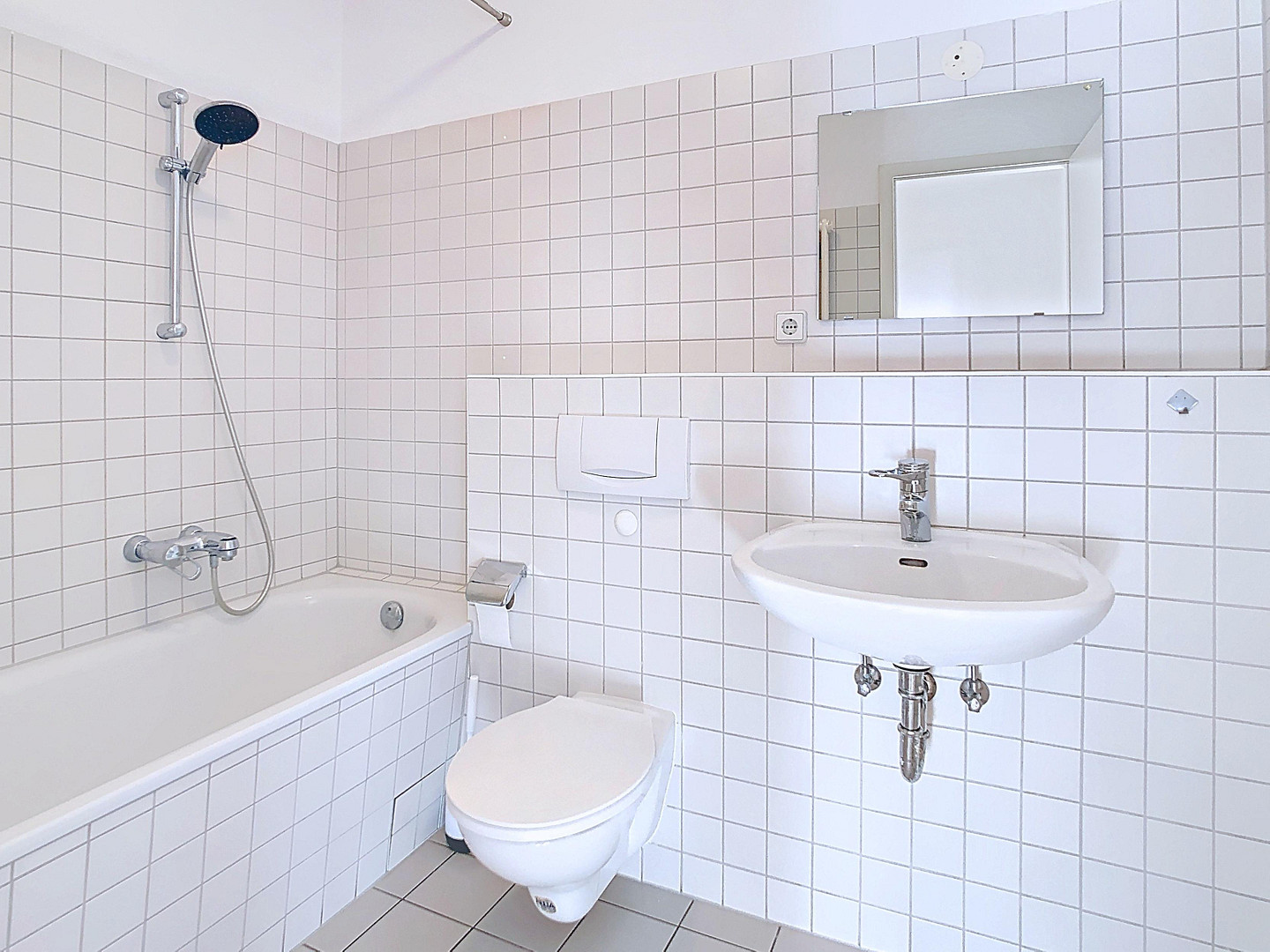 Schnäppchen! Superhelle Wohnung mit großem Balkon, EBK und Aussicht - Sofortbezug – 13088 Berlin(Weißensee) – Vorschaubild 8