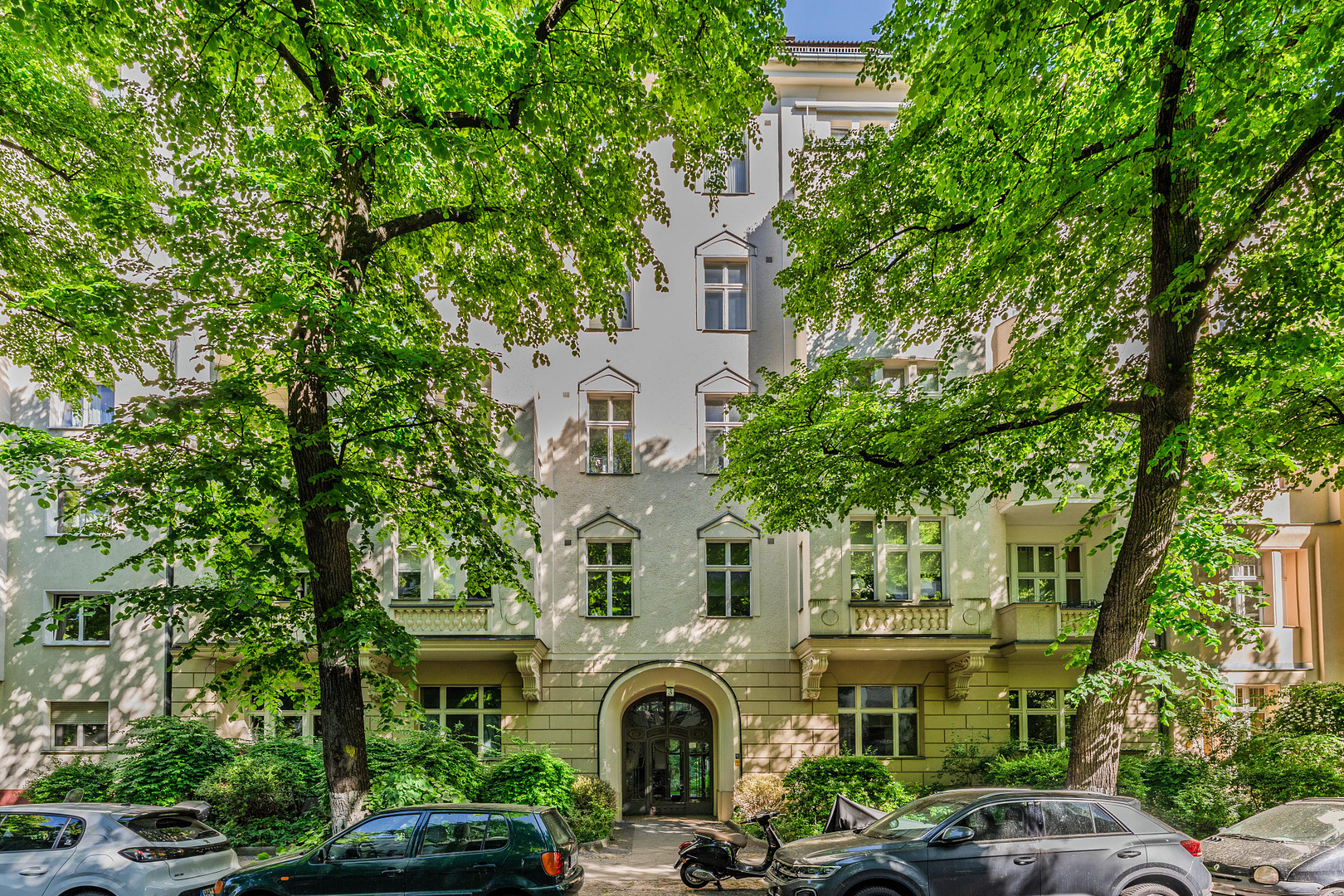 *PROVISIONSFREI* Bezugsfreie renovierte 2-Zimmer Altbauperle in hersschaftlichem Altbau in TOP-Lage – Prager Strasse 3, 10779 Berlin(Wilmersdorf) – Vorschaubild 4