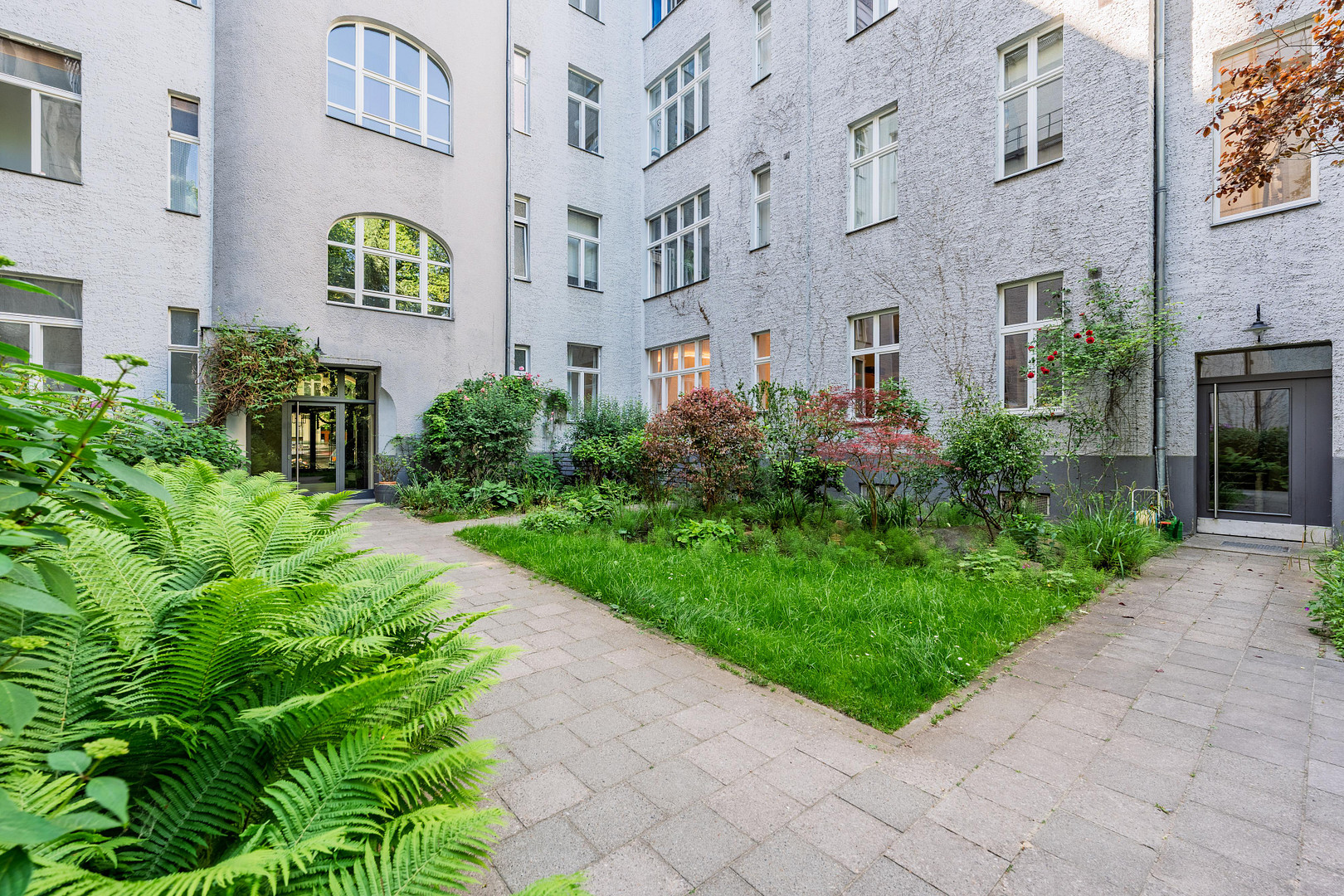 *PROVISIONSFREI* Bezugsfreie renovierte 2-Zimmer Altbauperle in hersschaftlichem Altbau in TOP-Lage – Prager Strasse 3, 10779 Berlin(Wilmersdorf) – Vorschaubild 5