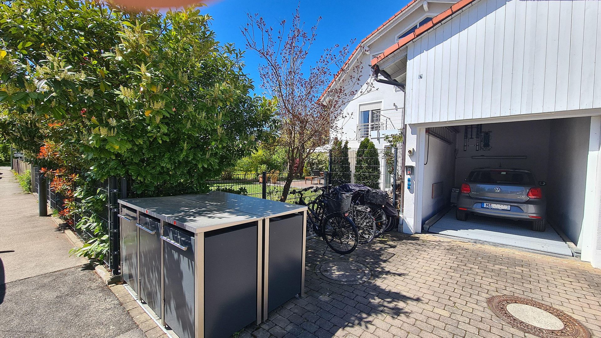 VON PRIVAT UND PROVISIONFREI: Reiheneckhaus in Großhadern im Blumenviertel – 81377 München(Hadern) – Vorschaubild 2
