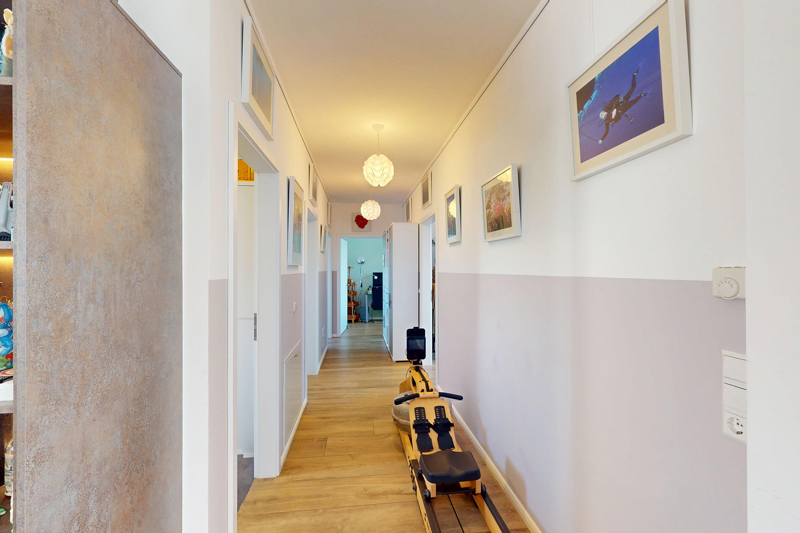 Einzigartige Vier-Zimmer-Penthousewohnung mit Lift und Terrasse in Frankfurt am Main – 65934 Frankfurt am Main(Nied) – Vorschaubild 11