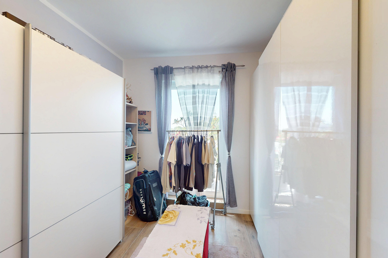 Einzigartige Vier-Zimmer-Penthousewohnung mit Lift und Terrasse in Frankfurt am Main – 65934 Frankfurt am Main(Nied) – Vorschaubild 10