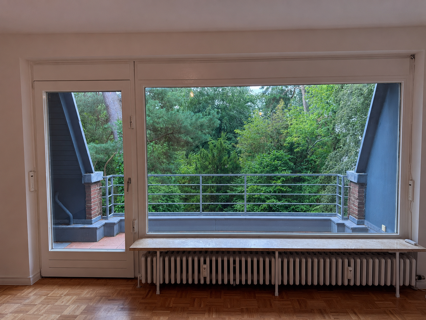 Berlin-Nikolassee: Sanierte 41 qm Wohnung mit Küche, renoviertem Bad und großem Balkon im Grünen – Potsdamer Chaussee 48A, 14129 Berlin-Bezirk Steglitz-Zehlendorf(Nikolassee) – Vorschaubild 2