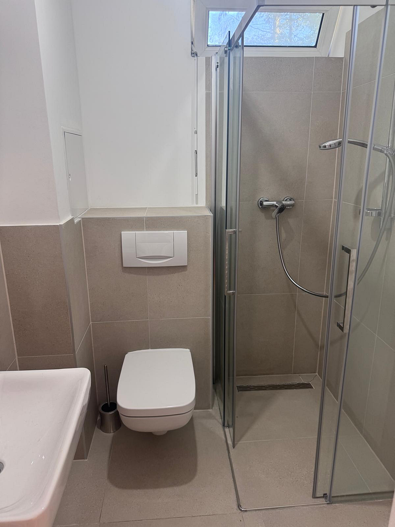 Berlin-Nikolassee: Sanierte 41 qm Wohnung mit Küche, renoviertem Bad und großem Balkon im Grünen – Potsdamer Chaussee 48A, 14129 Berlin-Bezirk Steglitz-Zehlendorf(Nikolassee) – Vorschaubild 7