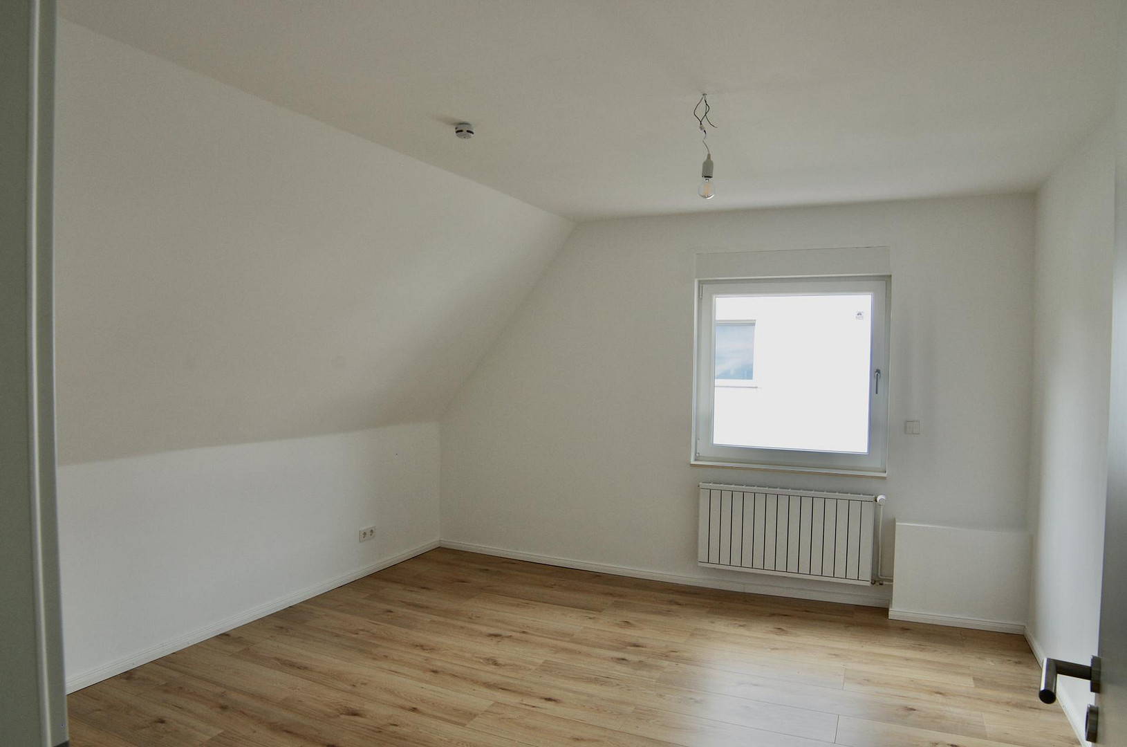 Traumhafte Doppelhaushälfte | Garten | Wallbox | klimatisiertes Dachstudio | 133 m2 | Köhlerberg – Köhlerbergstraße 28, 38440 Wolfsburg – Vorschaubild 11