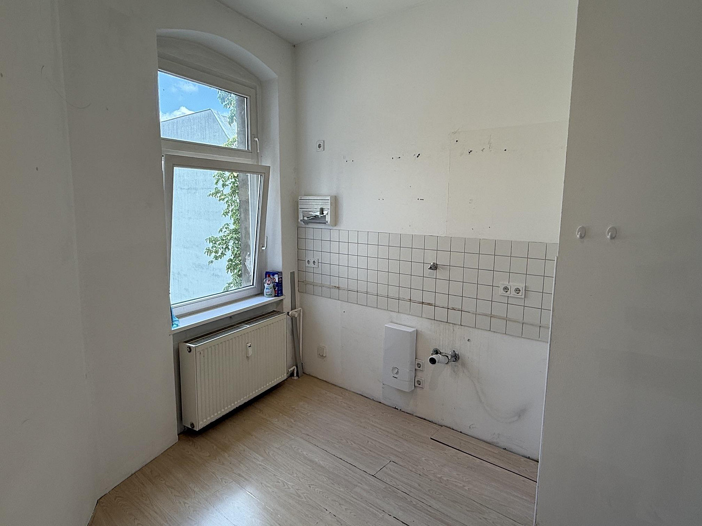 Bezugsfreie helle 2-Zimmer QG Altbauwohnung in der Nähe vom Schloss Charlottenburg (provisionsfrei) – Mindener Straße 3, 10589 Berlin(Charlottenburg) – Vorschaubild 7