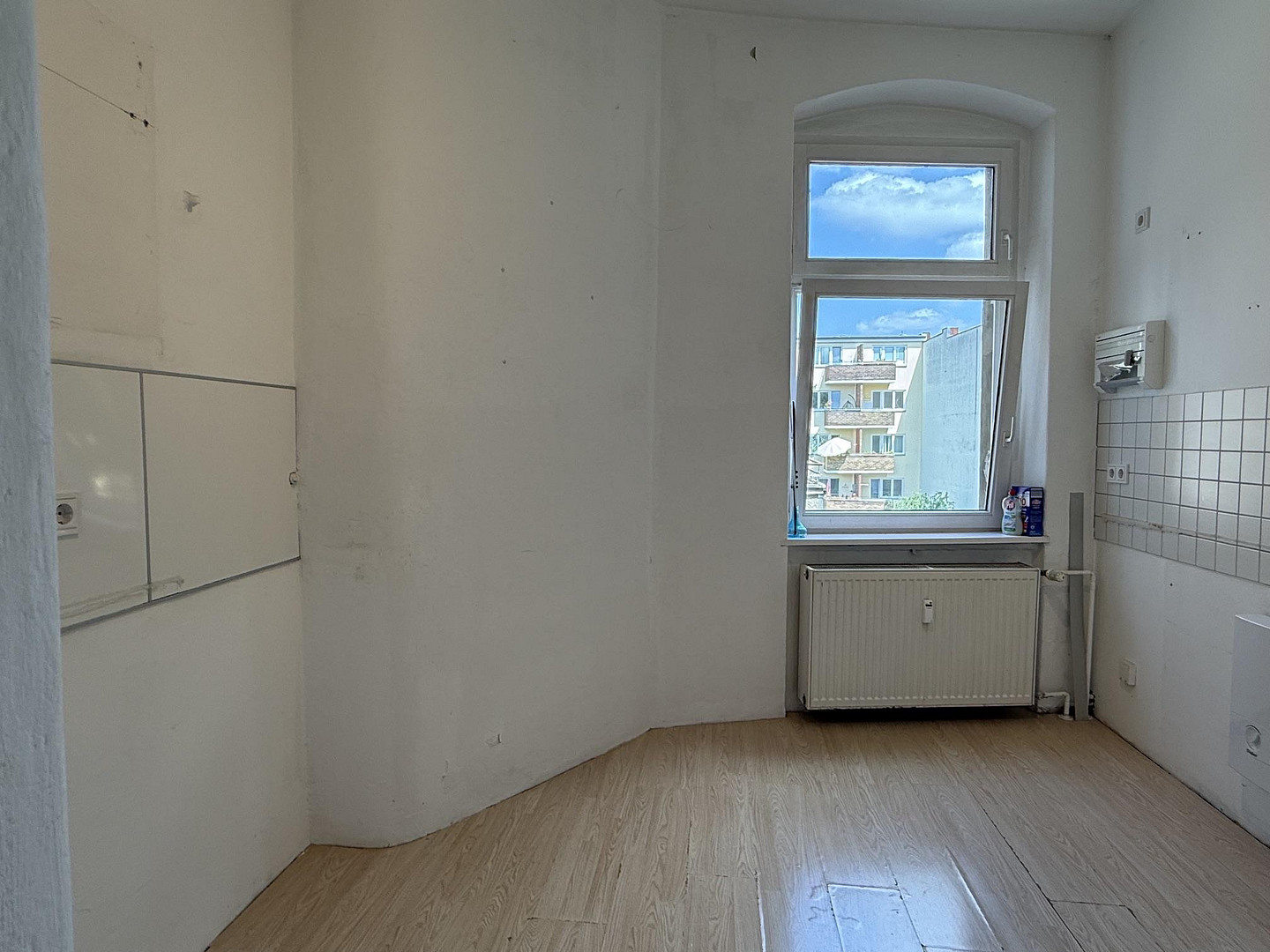 Bezugsfreie helle 2-Zimmer QG Altbauwohnung in der Nähe vom Schloss Charlottenburg (provisionsfrei) – Mindener Straße 3, 10589 Berlin(Charlottenburg) – Vorschaubild 6