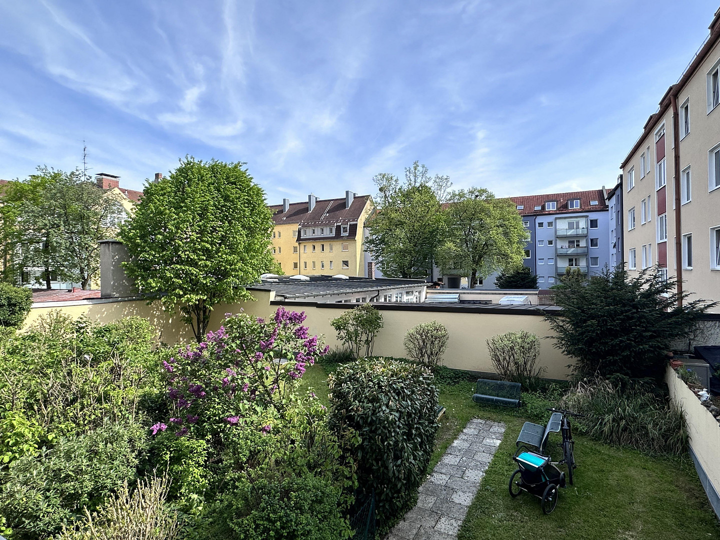 Neben der U-Bahn, komplett möbliert, 3-Zimmer-Wohnung - Wohnen auf Zeit in Milbertshofen – Georgenschwaigstraße 24, 80807 München(Milbertshofen) – Vorschaubild 9