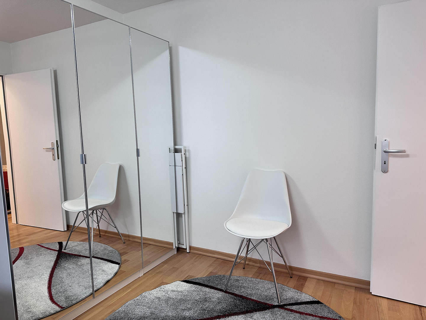 Neben der U-Bahn, komplett möbliert, 3-Zimmer-Wohnung - Wohnen auf Zeit in Milbertshofen – Georgenschwaigstraße 24, 80807 München(Milbertshofen) – Vorschaubild 28