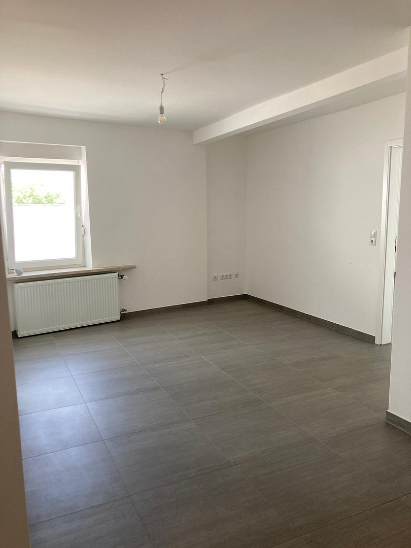 Anschauen lohnt sich! Geräumige Erdgeschoßwohnung in ruhiger Wohnlage in Eppstein - Frankenthal – 67227 Ffrankenthal(Eppstein) – Vorschaubild 2