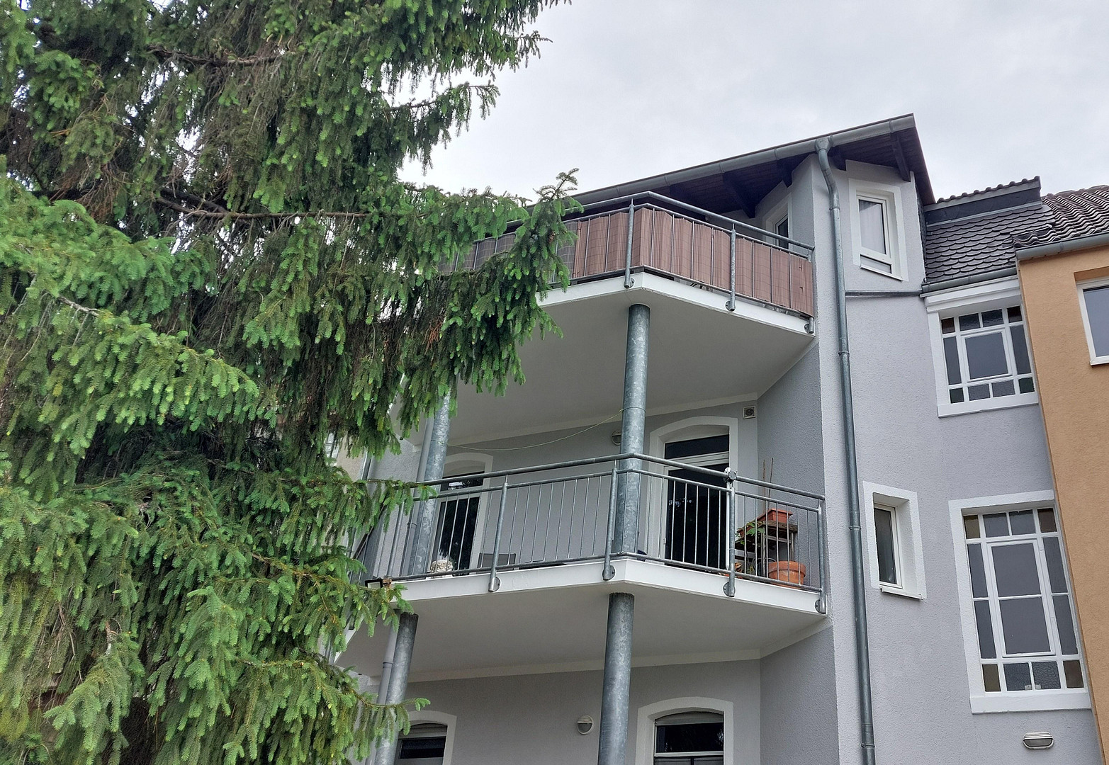 Sehr schönes 3 Fam.- Haus, große Balkone – 67065 Ludwigshafen(Mundenheim) – Vorschaubild 3
