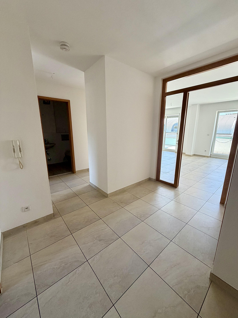Wohnen mit Blick auf Burg Frankenstein -Erstbezug nach Renovierung- 2-Zimmer mit EBK & TG-Stellplatz – 64297 Eberstadt – Vorschaubild 3