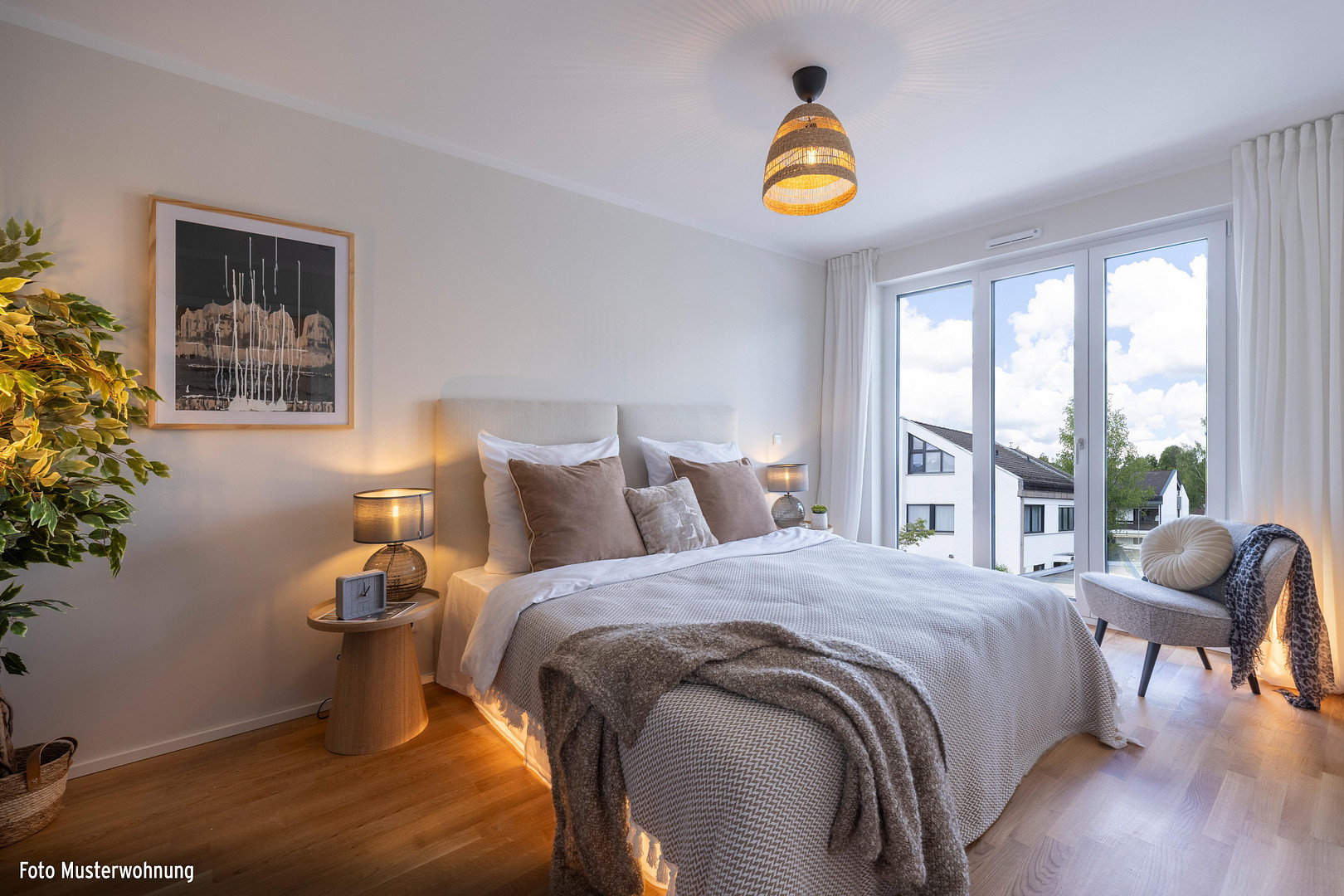 *BEZUGSFERTIG* STILVOLLE 4-ZIMMER-WOHNUNG MIT HERRLICHEM SÜD-BALKON – Fußbergstraße, 82131 Gauting – Vorschaubild 4