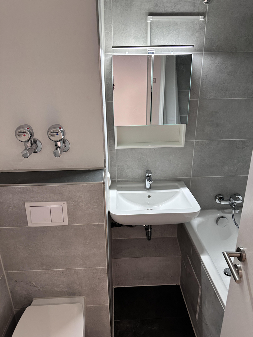 Helle 1-Zimmer-Wohnung mit Balkon — vollrenoviert, möbliert — München- Forstenried – 81476 München(Fürstenried) – Vorschaubild 6