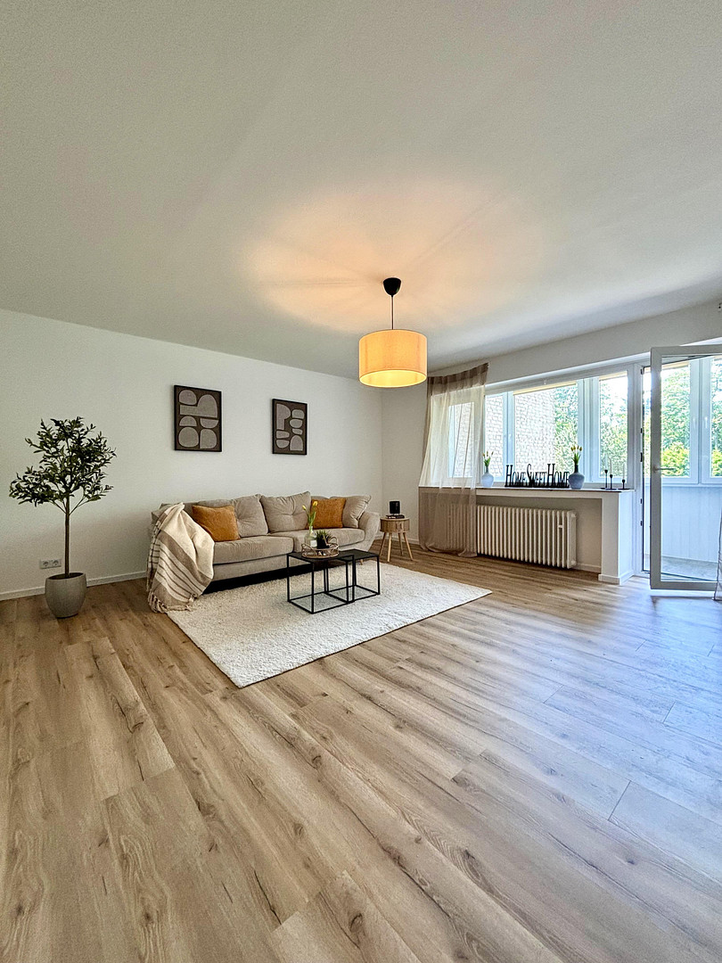 Erstbezug nach umfassender Modernisierung! Zentrale 3-Zimmer Wohnung im Herzen von Paderborn – Hochstiftstraße 3, 33100 Paderborn – Vorschaubild 2