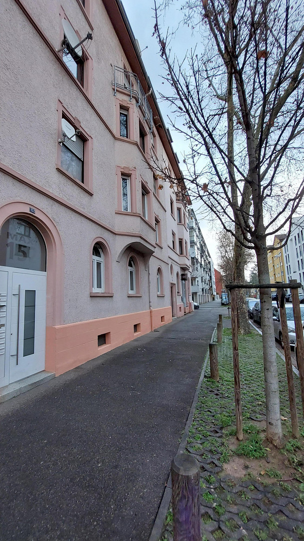 Sonnige 2-Zimmer Altbauwohnung mit Flair und viel Potential