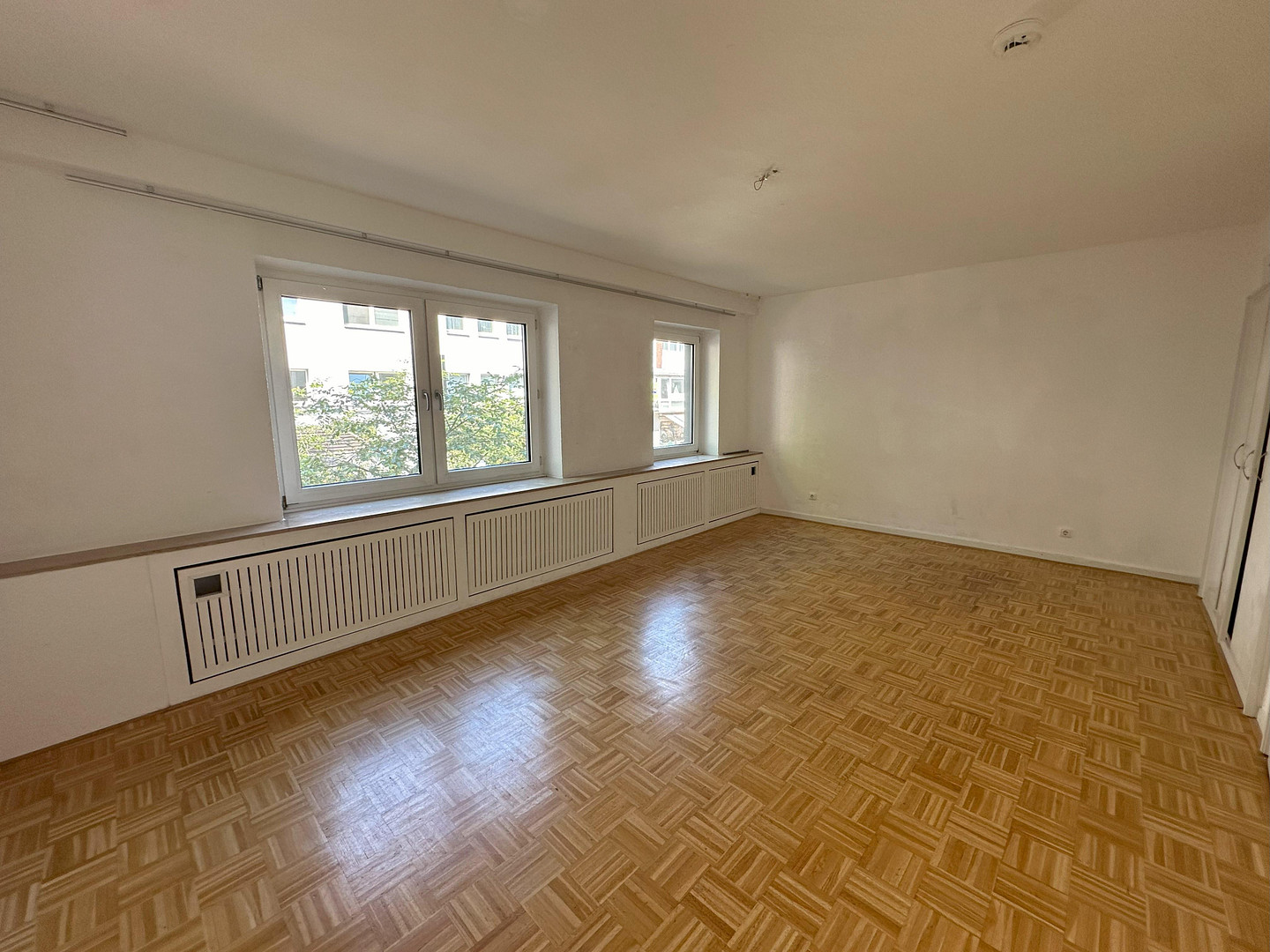 4-Zimmer-Wohnung im 1. OG mit Balkon – Mitten in Rüttenscheid – 45130 Essen(Rüttenscheid) – Vorschaubild 4
