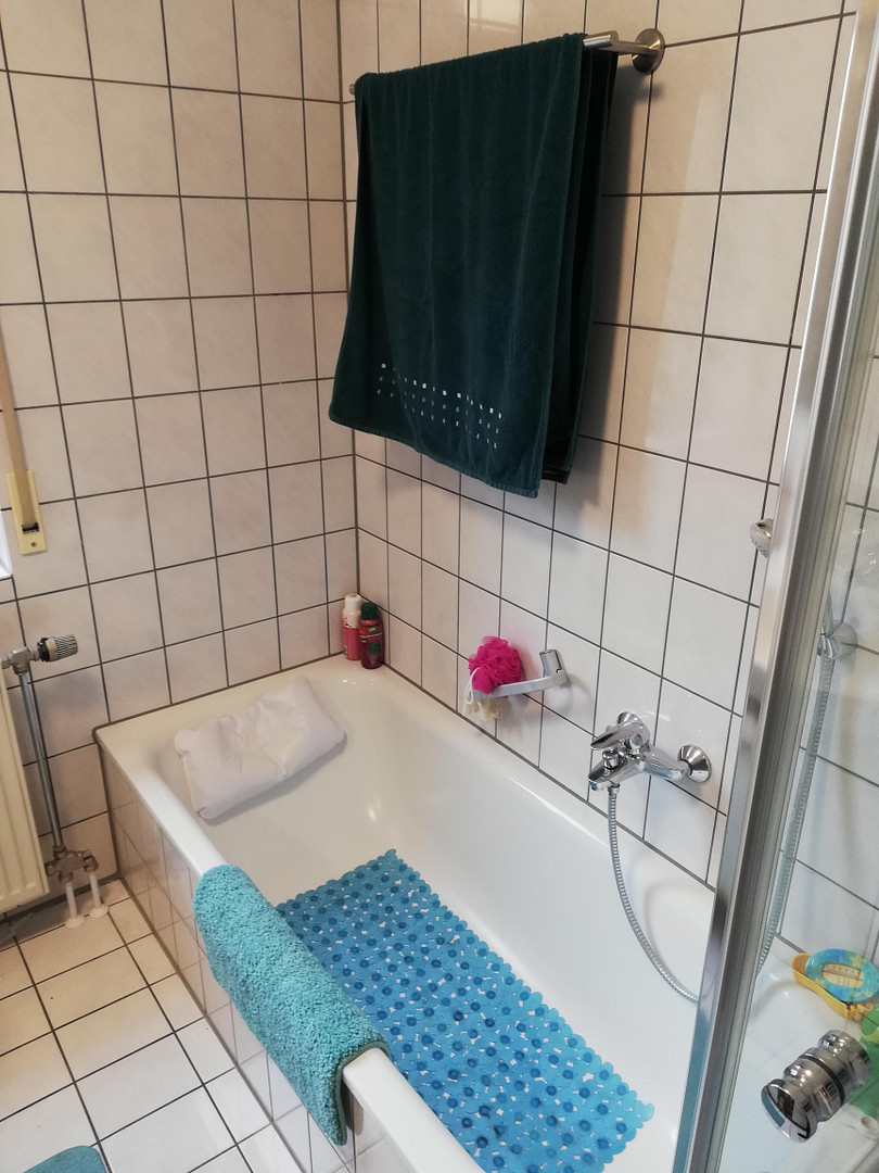 Charmante 3,5-Zimmer-Dachgeschosswohnung in ruhiger Wohnlage von Winnenden – Gaußweg 11, 71364 Winnenden(Birkmannsweiler) – Vorschaubild 14