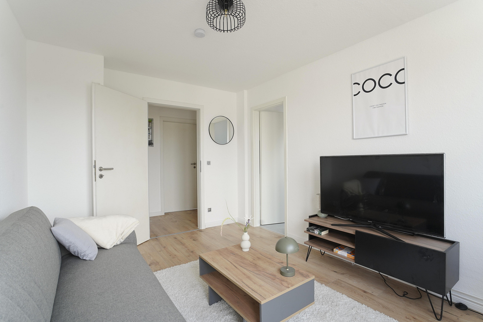 Modern renovierte 2-Zimmer-Wohnung mit großzügigem Balkon – Föhrenstraße 27, 28207 Bremen(Hemelingen) – Vorschaubild 2