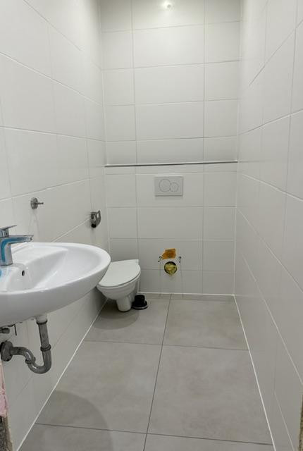 Modern sanierte 3-Zimmer-Eigentumswohnung in Koblenz-Lützel – sofort bezugsfrei – Andernacherstr. 4, 56070 Koblenz – Vorschaubild 8