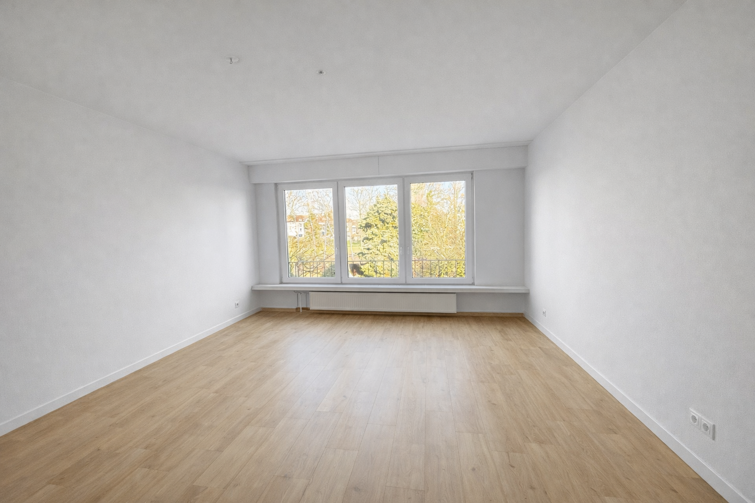 Sanierte 3,5 Zimmer Wohnung mit Balkon in Oberhausen, Garage auf Wunsch – 46049 Oberhausen(Alt-Oberhausen) – Vorschaubild 4