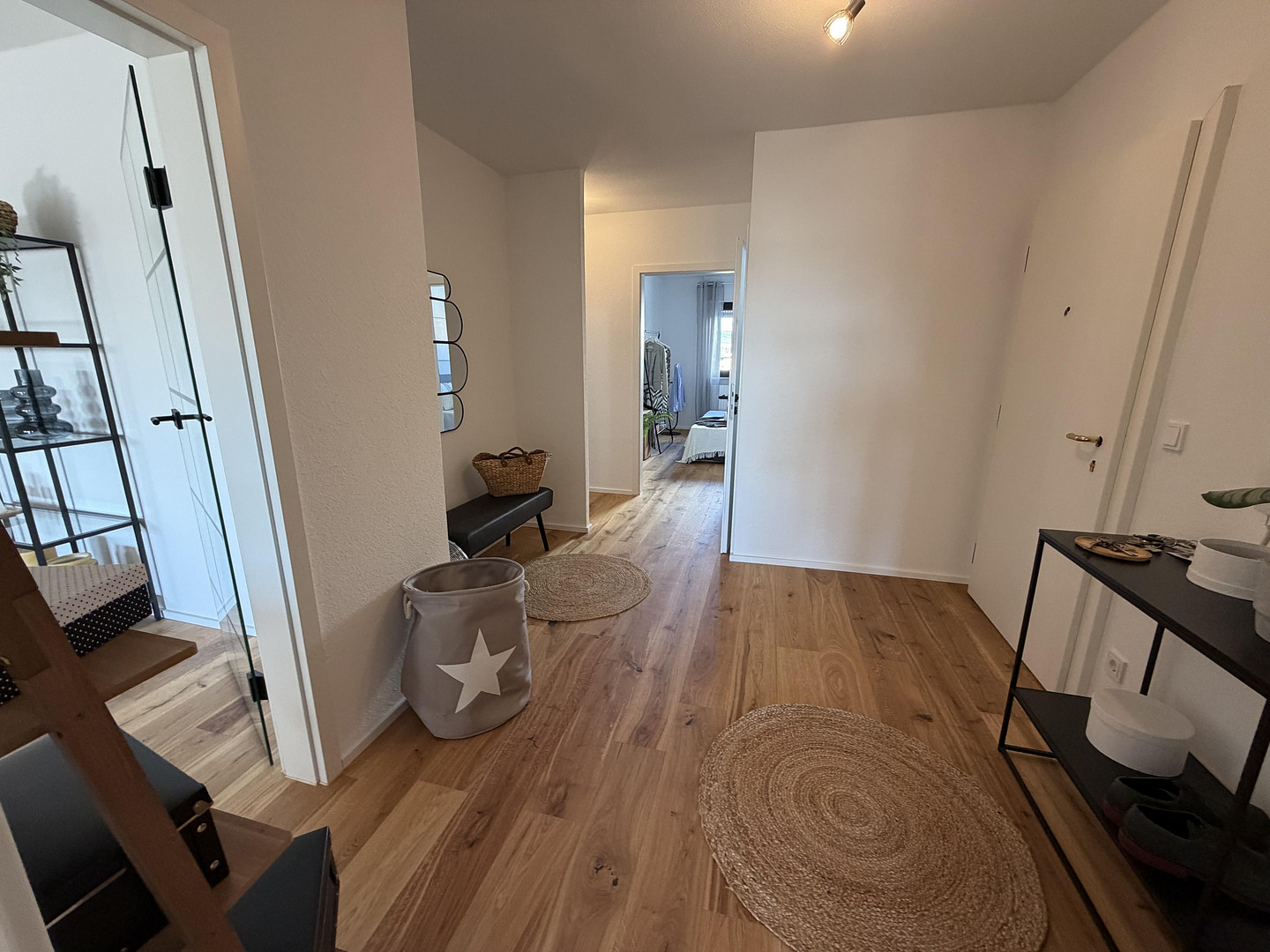 Sofort Einziehen! Frisch renovierte 3,5 Zimmer Wohnung mit Balkon und Garage – Salierstraße 57, 71334 Waiblingen – Vorschaubild 8