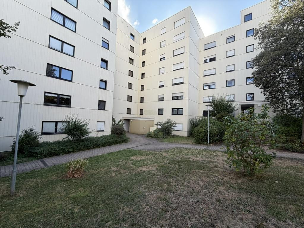 Sofort Einziehen! Frisch renovierte 3,5 Zimmer Wohnung mit Balkon und Garage – Salierstraße 57, 71334 Waiblingen – Vorschaubild 9