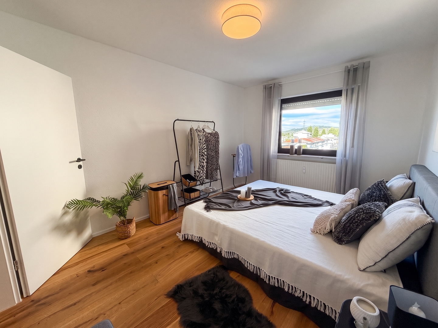 Sofort Einziehen! Frisch renovierte 3,5 Zimmer Wohnung mit Balkon und Garage – Salierstraße 57, 71334 Waiblingen – Vorschaubild 3