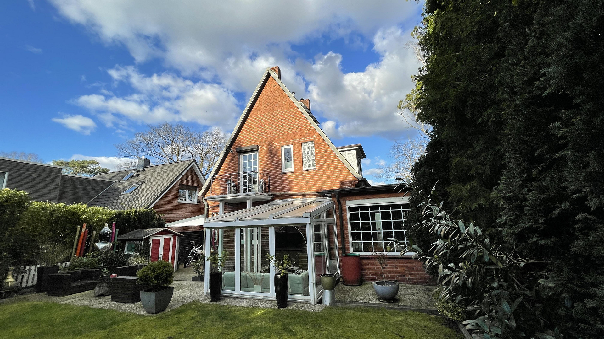 EFH Blankenese/ Sülldorf freistehend, Sauna, Pool – Sülldorfer Heideweg 26, 22589 Hamburg(Sülldorf) – Vorschaubild 2