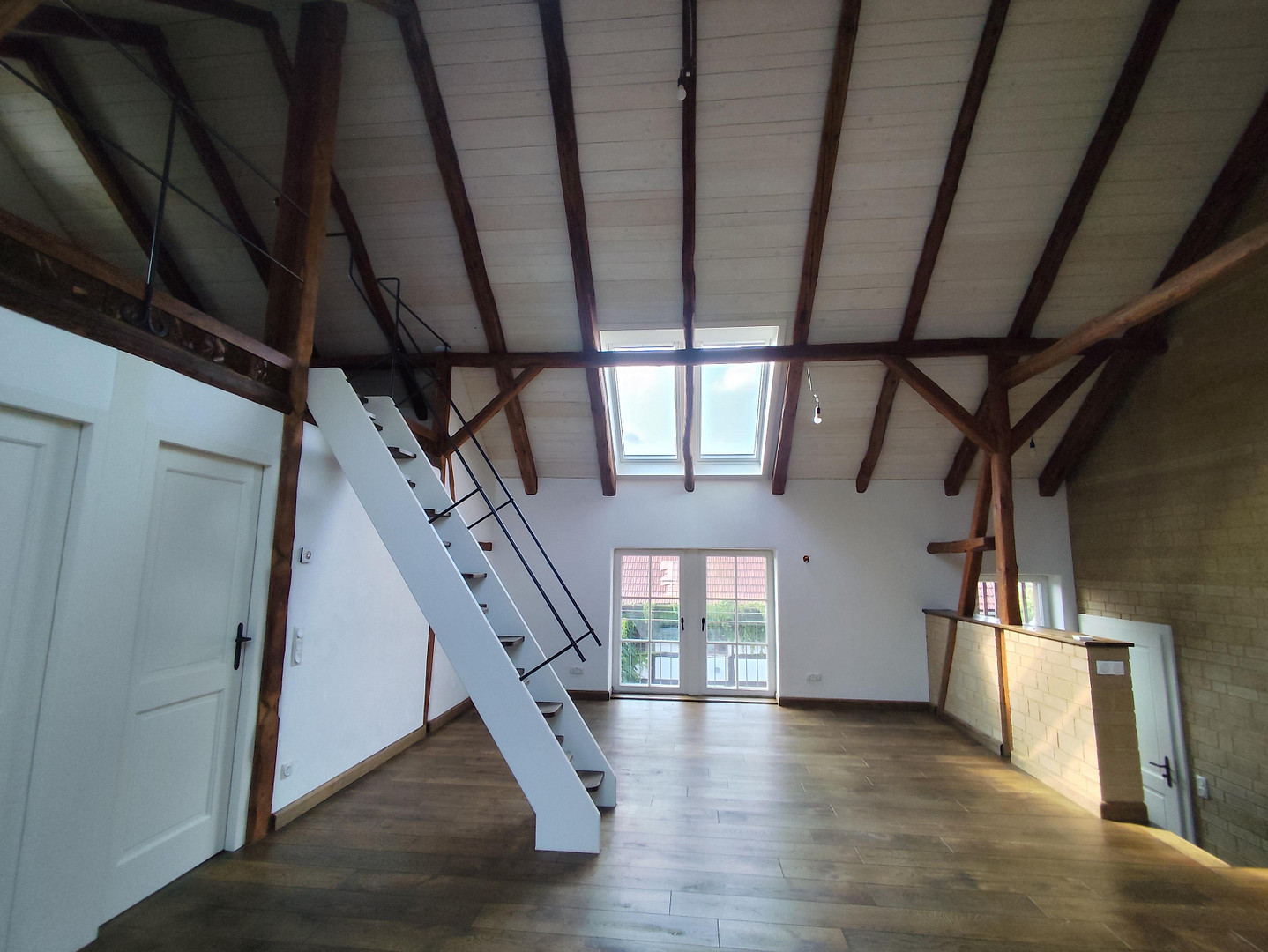 Licht & Weite – Altholz, Lehm und historischer Charme – Zur Hohle 2, 1328 Dresden(Malschendorf) – Vorschaubild 10