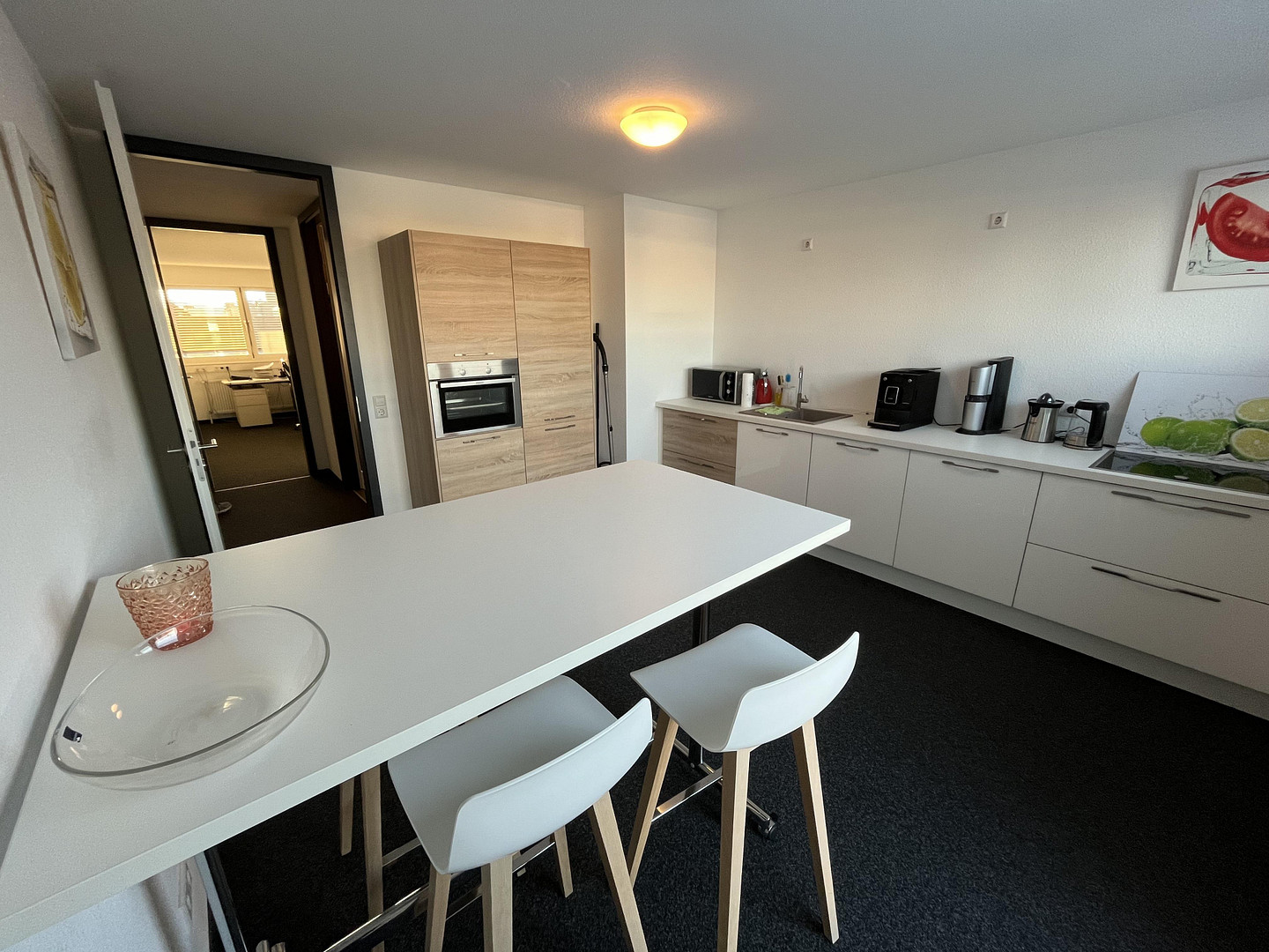 Großzügige 4 Zimmer Wohnung in Singen in Top Lage zu vermieten – August-Ruf-Straße 4, 78224 Singen(Singen (Hohentwiel)) – Vorschaubild 2