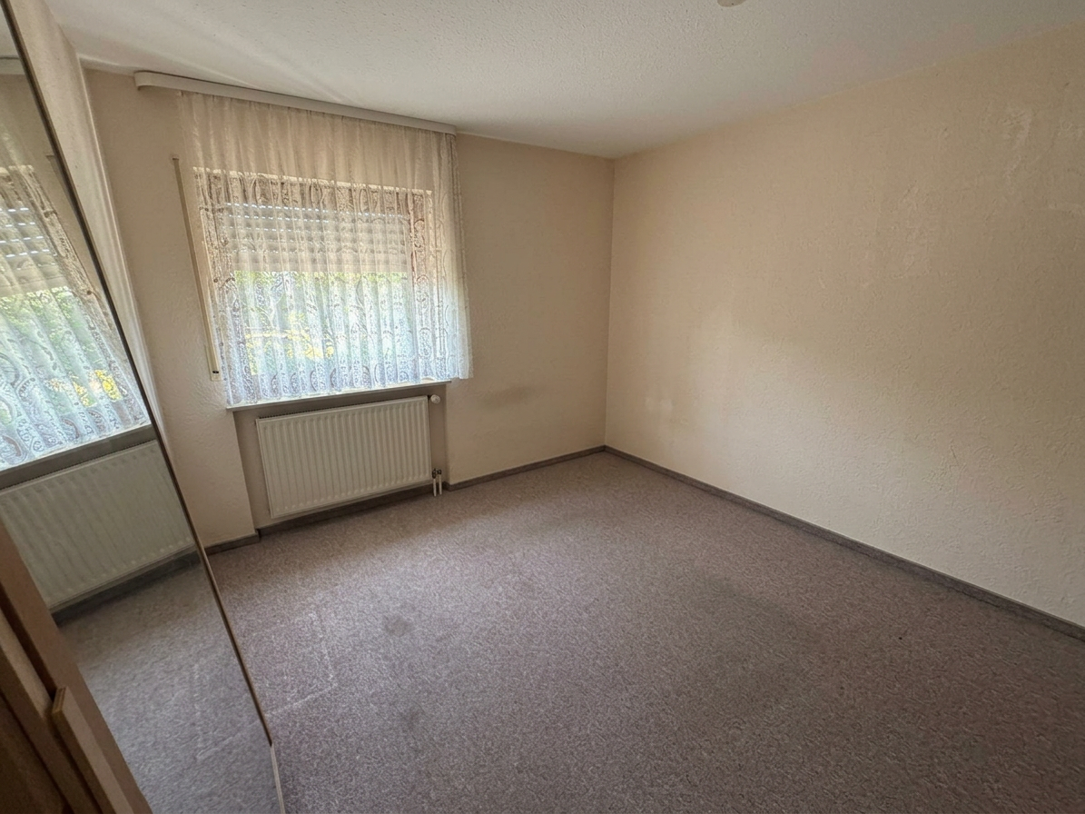 Pfiffige 2 ZW, Garage, Balkon, KA oder Eigenutz, sofort frei !!! – 71088 Holzgerlingen – Vorschaubild 8