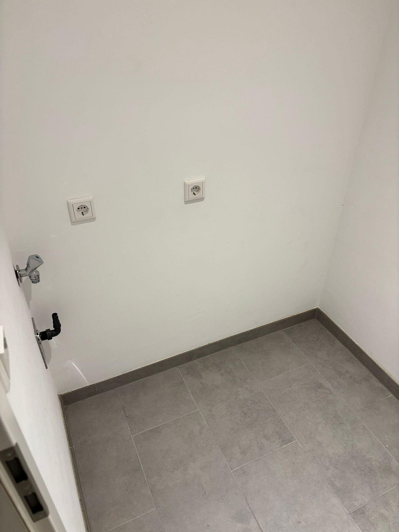 Hochwertige 2-Zimmer-Erdgeschosswohnung auf der Haardt – KfW-55, A+, 2x Stellplatz, Einbauküche – Mandelring 24, 67433 Neustadt(Neustadt an der Weinstraße) – Vorschaubild 9