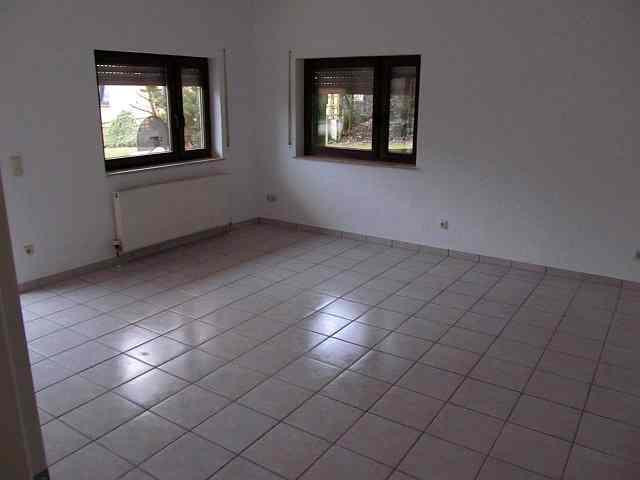 Sonnige Eigentumswohnung 65 qm 3 ZKB Brandoberndorf große 15 qm Terrasse südwest – Lerchenweg 12, 35647 Waldsolms Brandoberndorf(Brandoberndorf) – Vorschaubild 8