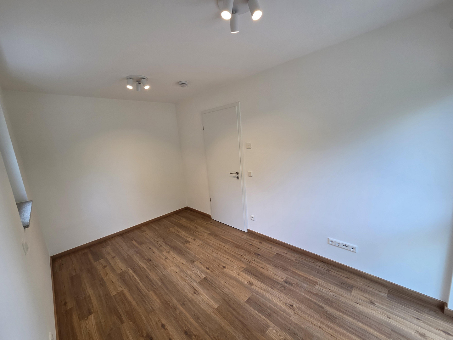 Neubau - Erstbezug - sofort verfügbar! Exklusive 2-Zi-Wohnung mit EBK und Garten sowie Tiefgarage – Steinbruchweg 6, 87437 Kempten(Kempten (Allgäu)) – Vorschaubild 9