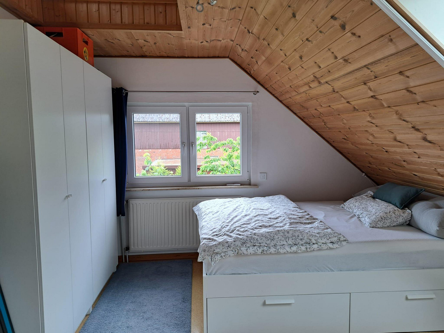 Schlafzimmer 1
