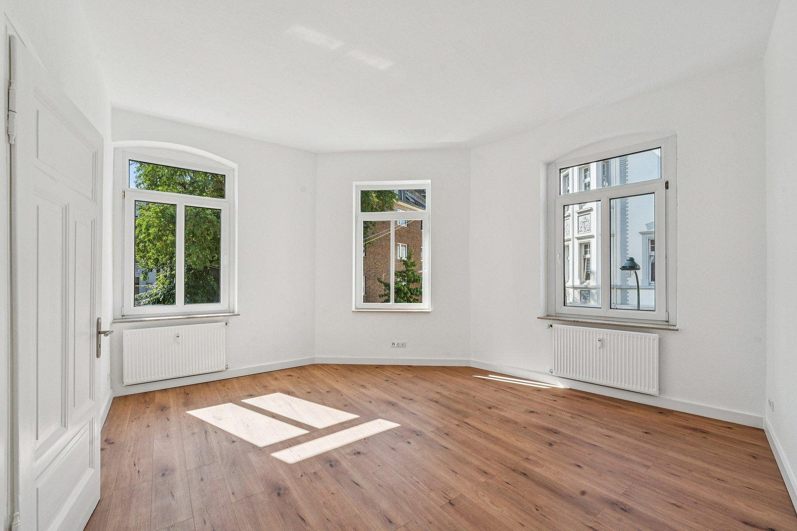 PROVISIONSFREIE renditestarke Kapitalanlage mit Aufteilungspotenzial und modernisierten Wohnungen – Krippstr 39, 40229 Düsseldorf(Eller) – Vorschaubild 3