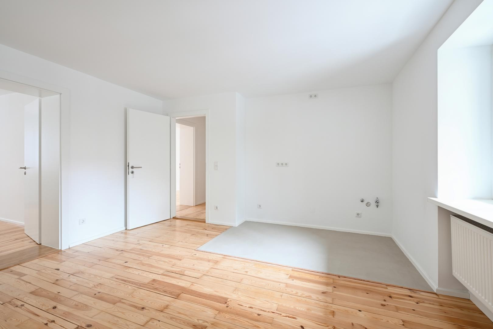 Energetisch saniertes Haus - Ruhige 2,5-Zimmer Wohnung im Hochparterre in der Maxvorstadt – Keuslinstraße 7a, 80798 München(Schwabing) – Vorschaubild 2