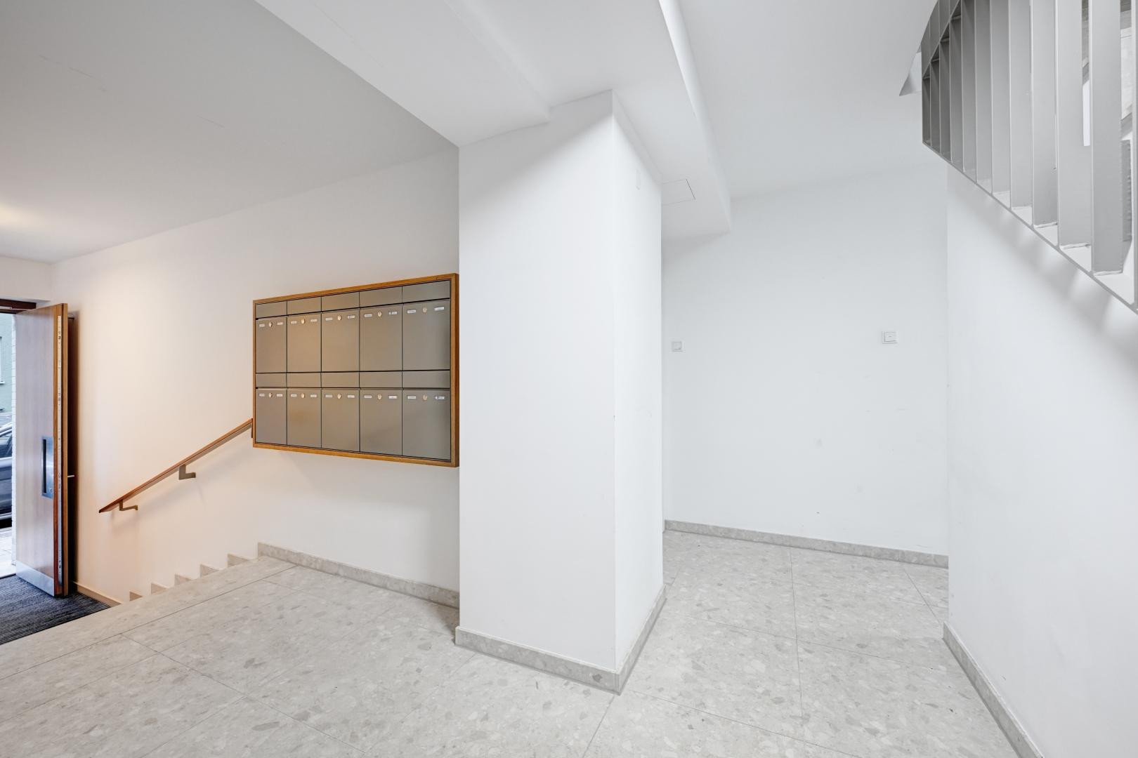 Energetisch saniertes Haus - Ruhige 2,5-Zimmer Wohnung im Hochparterre in der Maxvorstadt – Keuslinstraße 7a, 80798 München(Schwabing) – Vorschaubild 10