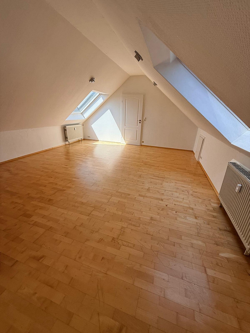 Bogenhausen: helle und ruhige 2,5 Zimmer ETW, TG, frei – Max-Zenger-Str. 12, 81677 München(Bogenhausen) – Vorschaubild 5