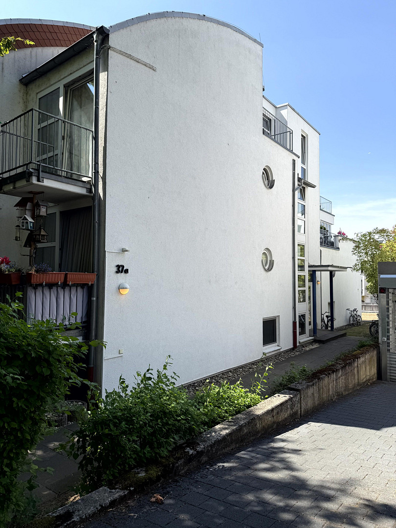 *Provisionsfrei* Charmante 1-Zimmer-Wohnung in gepflegter Wohnanlage mit EBK und TG Stellplatz – 55128 Mainz – Vorschaubild 2