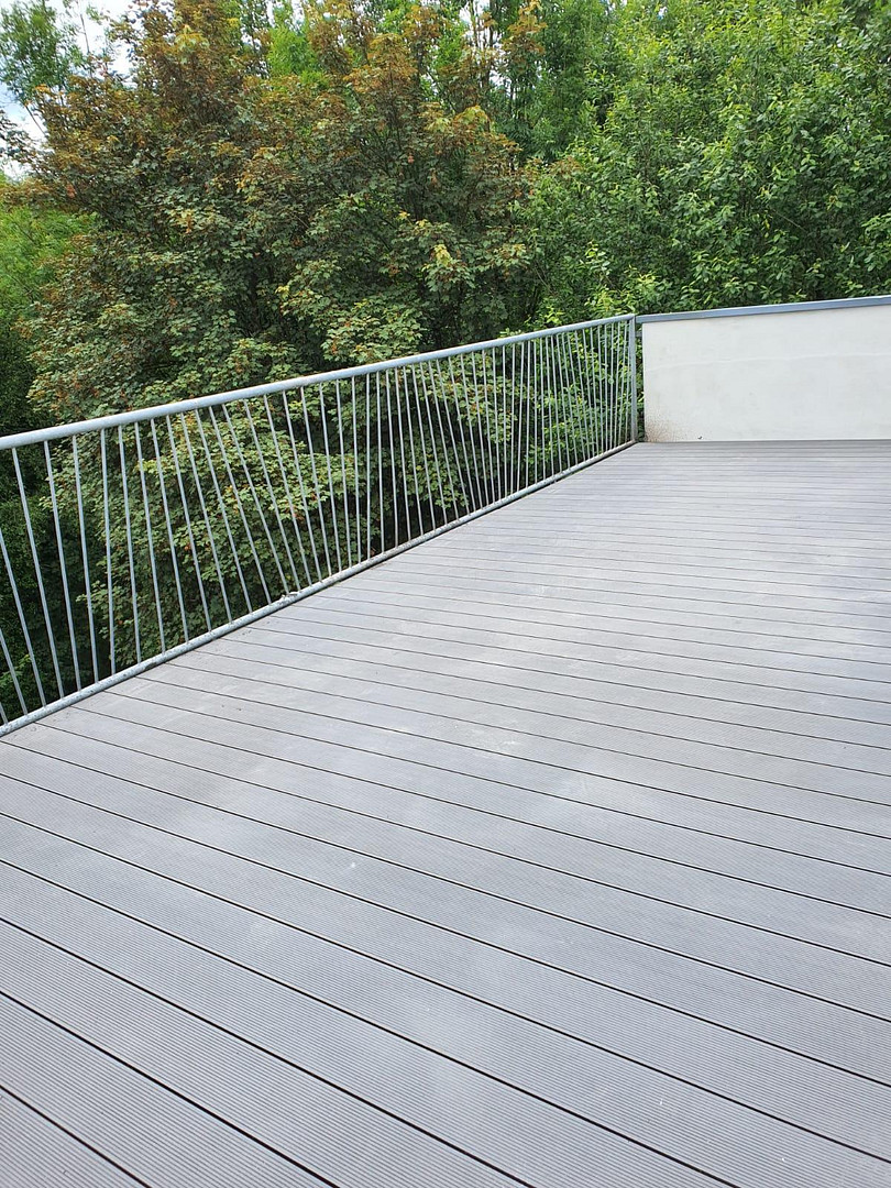 3,5Zi mit Dachterrasse, Solingen Wald, Waldrand, Renoviert, auf Wunsch mit Möbelübernahme Vormieter