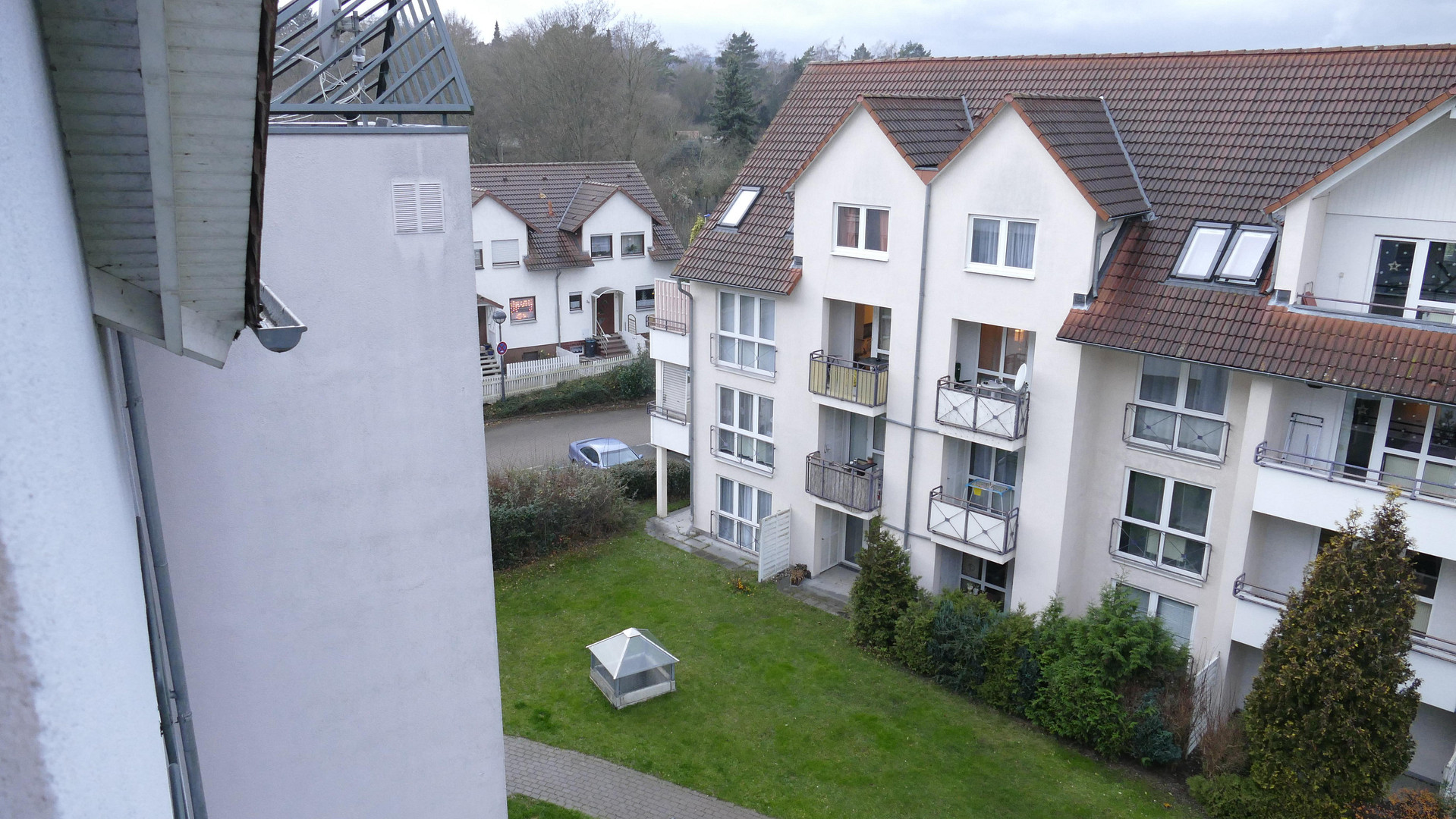 BEZUGSFREI ab 01.11.26: 4-Zi.-Maisonette (109m²) mit TG-Stellplatz & Balkon in Uni-Nähe!