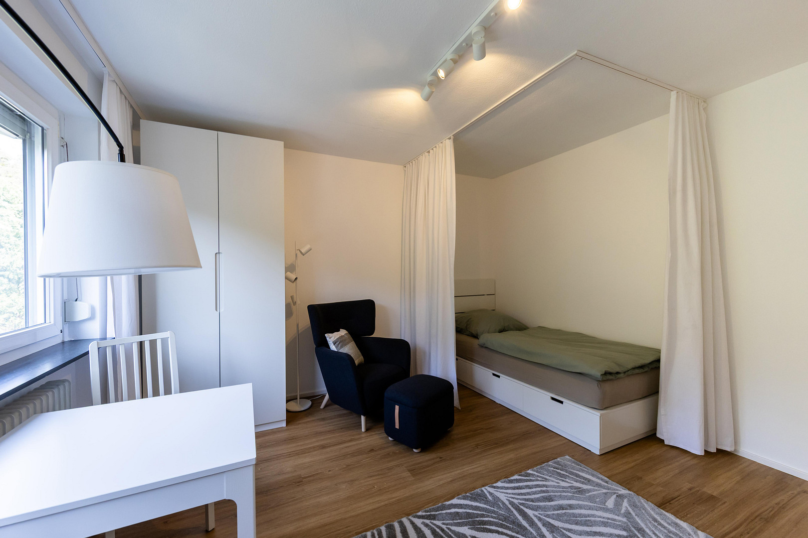 Möbliertes Zimmer auf Zeit in Berufstätigen-WG – Eskilstunastraße 35, 91054 Erlangen(Sieglitzhof) – Vorschaubild 3