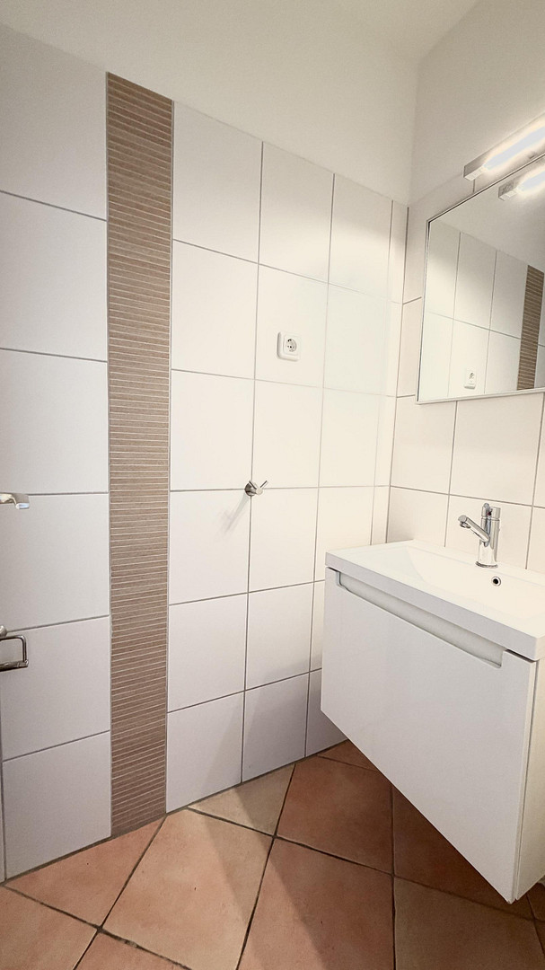 Berlin-Kladow -kernsanierte 3 Zimmer Maisonette Wohnung mit kleinem Garten – Ritterfelddamm 114b, 14089 Berlin(Kladow) – Vorschaubild 5