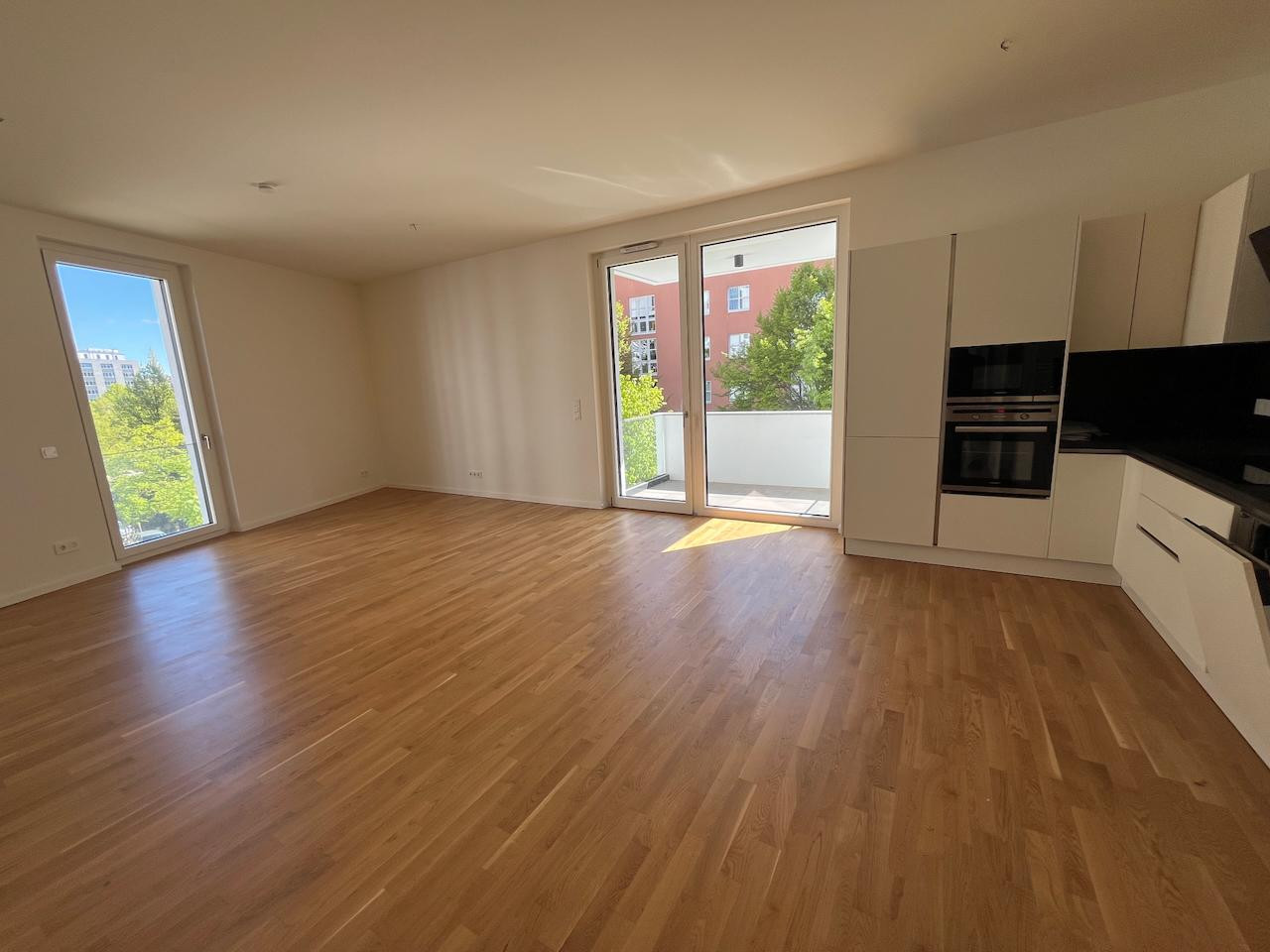 BEZUGSFREI= SPREENÄHE= HEISENBERGSTR. 3 = HÖCHSTE QUALITÄT = 4 ZIMMER =BJ 2022=BALKON = 2. OG = LIFT – Heisenbergstraße 3, 10587 Berlin(Charlottenburg) – Vorschaubild 2