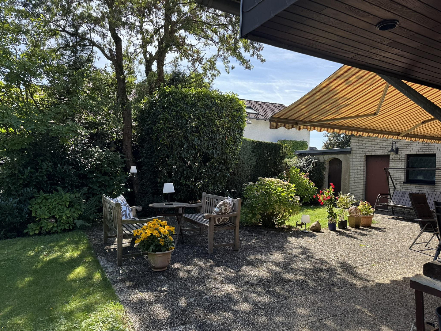 Viel Platz für Ihre Pläne und Träume, großzügiges EFH mit Einliegerwohnung Köln-Hahnwald – Am Waldpark, 50996 Köln(Hahnwald) – Vorschaubild 6