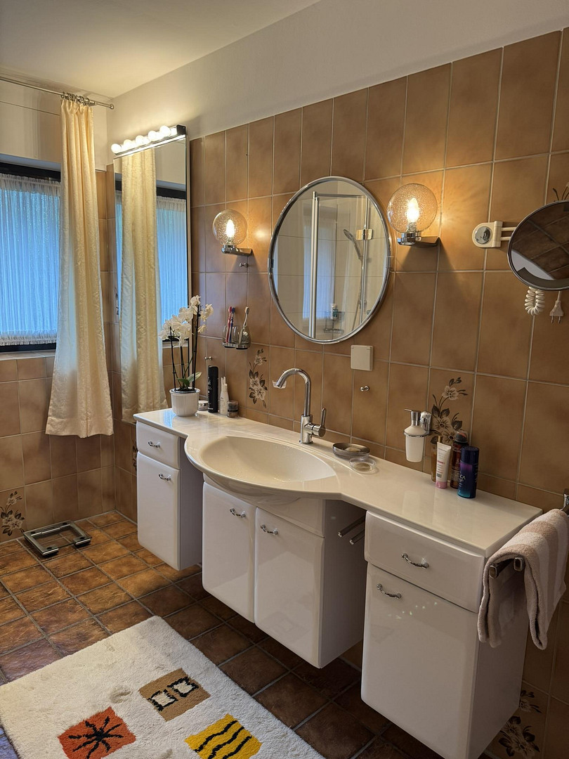 Viel Platz für Ihre Pläne und Träume, großzügiges EFH mit Einliegerwohnung Köln-Hahnwald – Am Waldpark, 50996 Köln(Hahnwald) – Vorschaubild 16