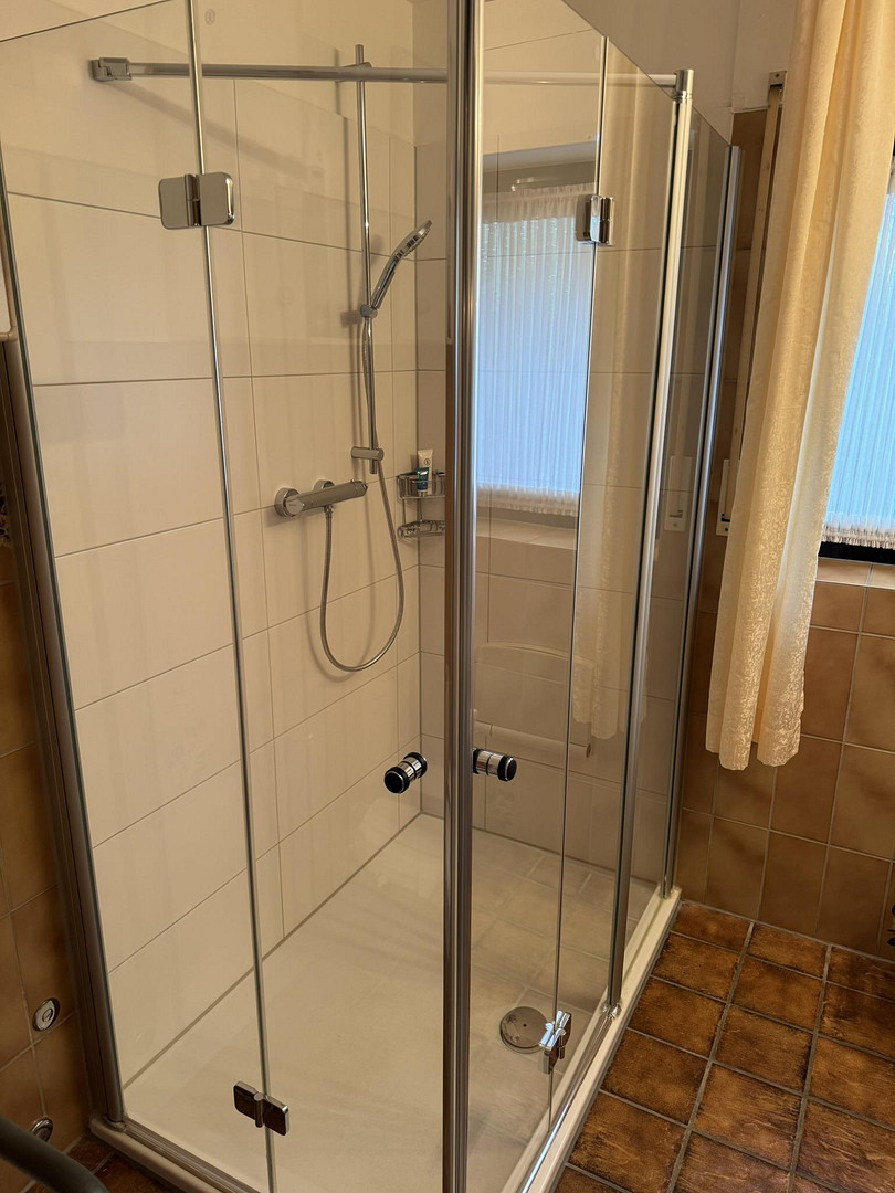 Viel Platz für Ihre Pläne und Träume, großzügiges EFH mit Einliegerwohnung Köln-Hahnwald – Am Waldpark, 50996 Köln(Hahnwald) – Vorschaubild 17